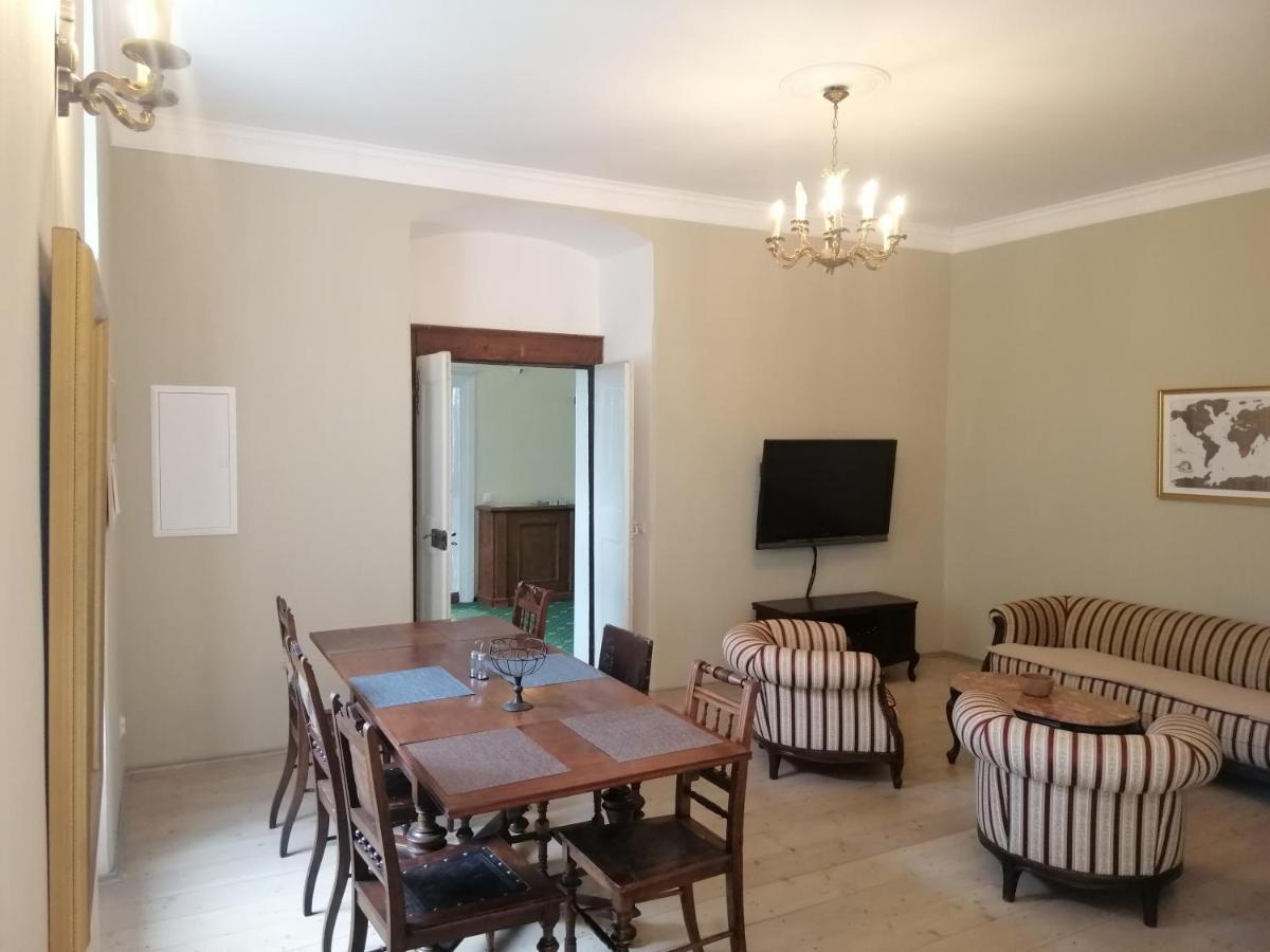Vcelakov Apartman Fara מראה חיצוני תמונה
